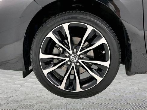 Used 2017 Toyota Corolla SE w/ Carpet Mat Package (TMS) image 26