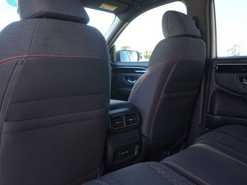 Certified 2025 Honda Pilot Sport image 13