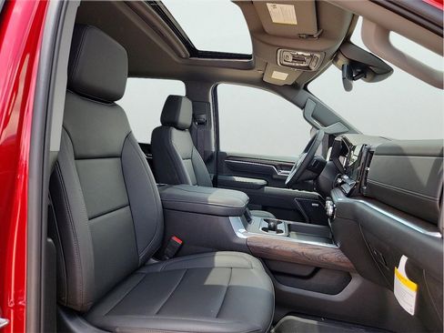 New 2025 GMC Sierra 2500 SLT w/ Texas SLT Premium Package image 18