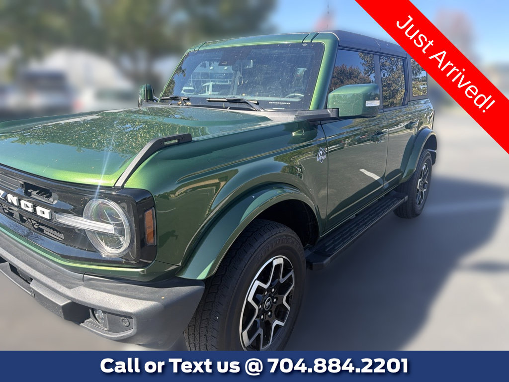 Used 2024 Ford Bronco Outer Banks AWD/4WD image 1