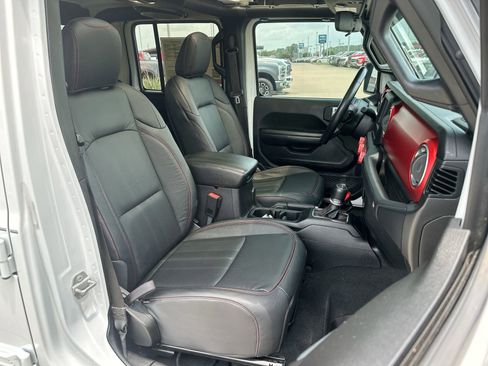 Used 2020 Jeep Gladiator Rubicon w/ LED Lighting Group image 25