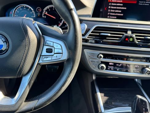 Used 2019 BMW 740i w/ M Sport Package RWD image 29