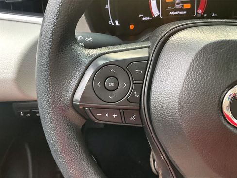 Used 2026 Toyota Corolla LE FWD image 23