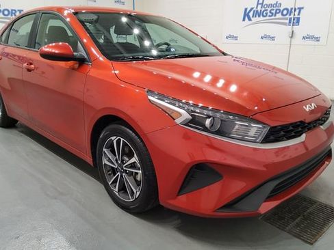 Used 2024 Kia Forte LXS FWD image 2