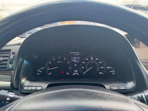 Used 2013 Lexus LS 460 AWD w/ Ultra Luxury Pkg image 19