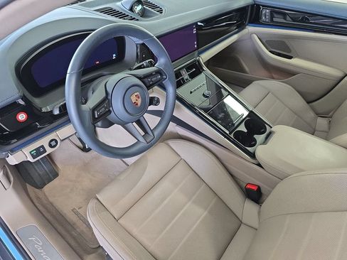 Certified 2026 Porsche Panamera 4 E-Hybrid AWD/4WD image 4