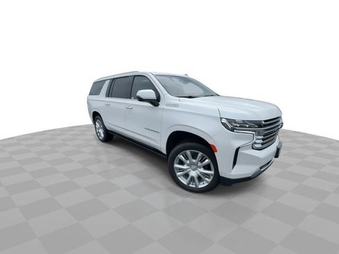 Certified 2023 Chevrolet Suburban High Country w/ Advanced Technology Package AWD/4WD image 2