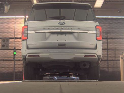 Used 2024 Ford Expedition Max Limited image 10