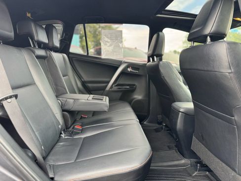 Used 2016 Toyota RAV4 SE w/ Advanced Technology Package AWD/4WD image 6