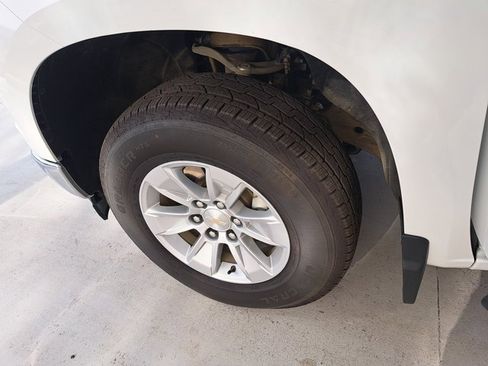 Used 2024 Chevrolet Silverado 1500 W/T w/ WT Value Package image 24