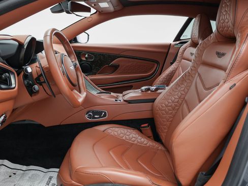 Used 2019 Aston Martin DBS Superleggera RWD image 53