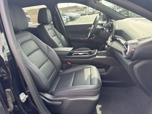 Used 2025 Chevrolet Equinox LT w/ Convenience Package II FWD image 20