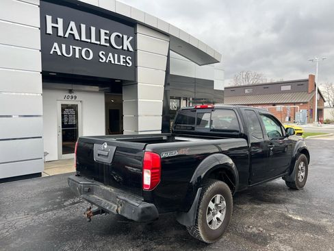 Used 2013 Nissan Frontier PRO-4X AWD/4WD image 6