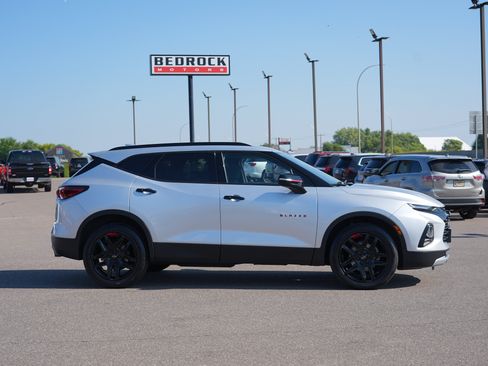 Used 2020 Chevrolet Blazer LT w/ Redline Edition FWD image 2