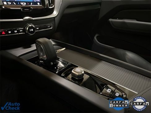 Used 2025 Volvo XC60 B5 Core image 45