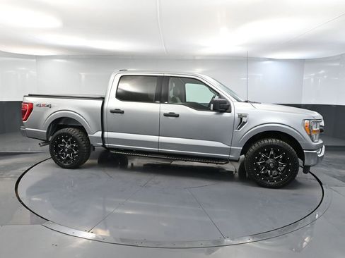 Used 2021 Ford F150 XLT w/ Equipment Group 301A Mid image 4