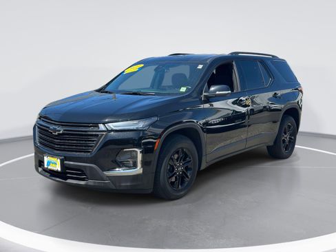 Used 2023 Chevrolet Traverse LT w/ Midnight/Sport Edition AWD/4WD image 3
