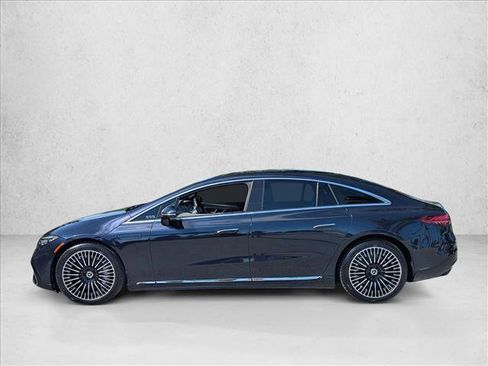 Used 2024 Mercedes-Benz EQS 580 4MATIC Sedan image 9