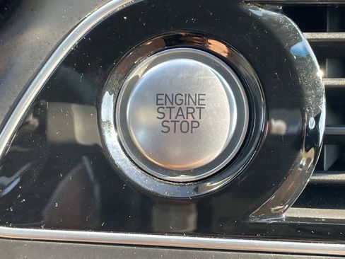Used 2023 Genesis G70 3.3T AWD/4WD image 31