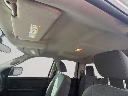 Used 2017 RAM 1500 Express AWD/4WD image 31
