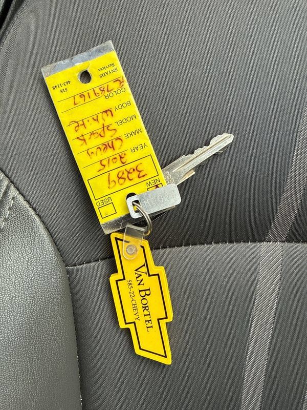 Used 2015 Chevrolet Spark LT FWD image 33