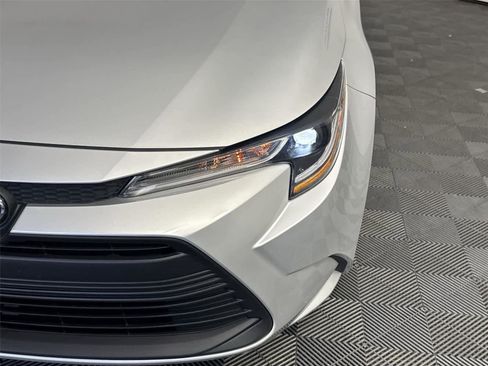 Used 2024 Toyota Corolla LE FWD image 9