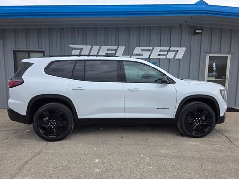 Used 2026 GMC Acadia Elevation w/ Black Edition AWD/4WD image 5