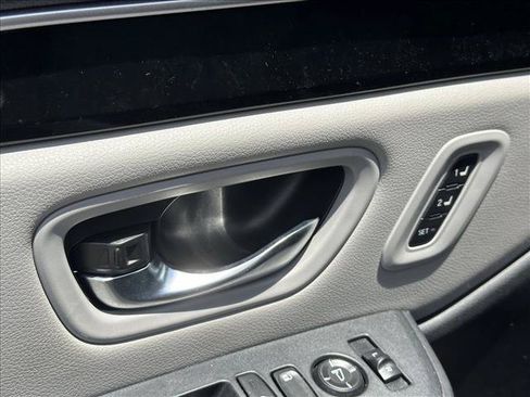 Used 2023 Honda Pilot EX-L image 17