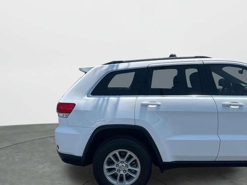 Used 2019 Jeep Grand Cherokee Laredo RWD image 21