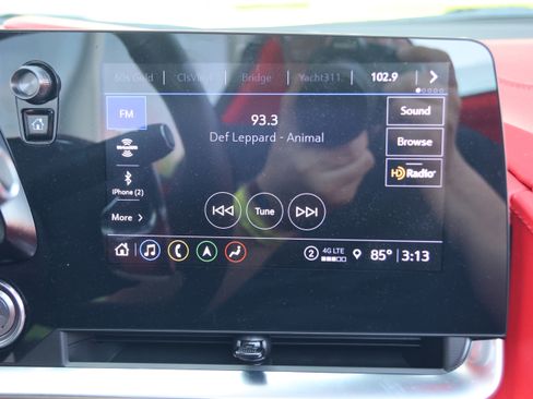 Used 2023 Chevrolet Corvette Stingray Premium Conv w/ Z51 Performance Package image 24