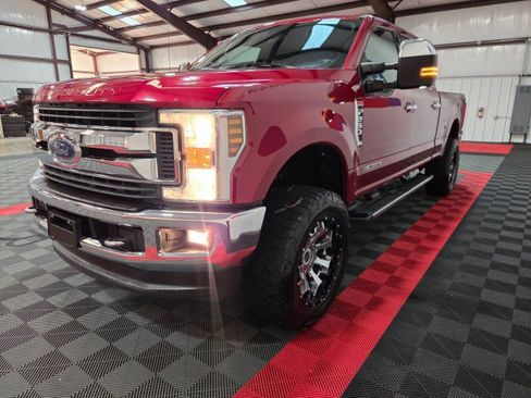 Used 2019 Ford F250 XLT w/ XLT Premium Package image 24