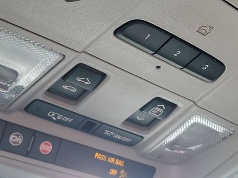 Used 2020 GMC Terrain SLT image 36