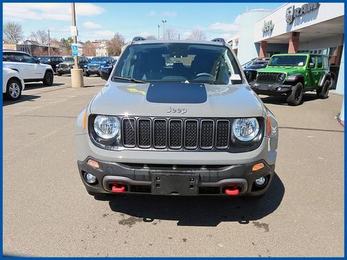 Certified 2022 Jeep Renegade Trailhawk AWD/4WD image 2