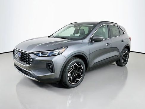 New 2026 Ford Escape Platinum w/ Premium Technology Package image 3