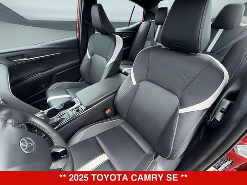 Used 2025 Toyota Camry SE FWD image 10