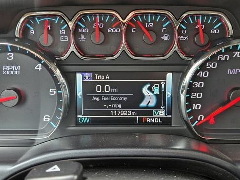 Used 2019 Chevrolet Silverado 1500 LT RWD image 28