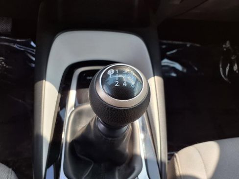 Used 2021 Toyota Corolla SE image 17