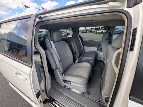 Used 2008 Dodge Grand Caravan SXT image 25