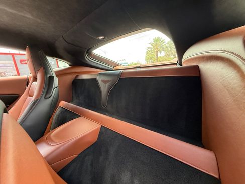 Used 2020 Aston Martin V8 Vantage Coupe RWD image 24