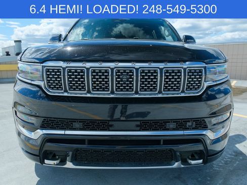 Used 2022 Jeep Grand Wagoneer Series III w/ Rear Seat Video Group 1 AWD/4WD image 9