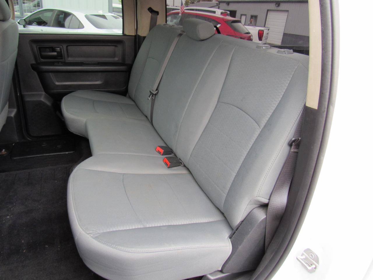 Used 2020 RAM 1500 Tradesman w/ Chrome Appearance Group RWD image 24