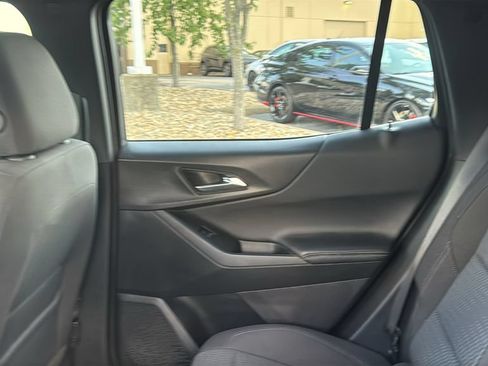 Used 2026 Chevrolet Equinox LT FWD image 28