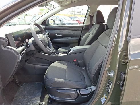 Used 2025 Hyundai Tucson SE AWD/4WD image 13