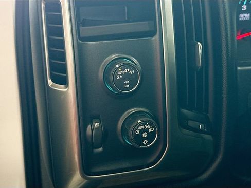 Used 2018 Chevrolet Silverado 1500 LT w/ All Star Edition image 11