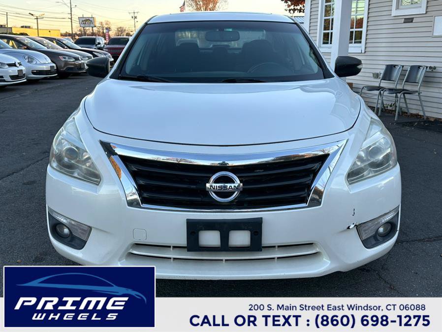Used 2013 Nissan Altima 2.5 SV w/ 2.5SV Convenience Pkg FWD image 2