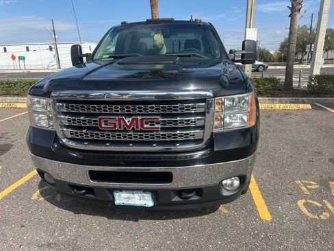 Used 2014 GMC Sierra 3500 SLE w/ SLE Preferred Package image 4