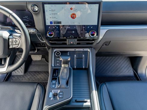 Used 2025 Lexus GX 550 550 Overtrail image 24