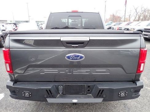 Used 2018 Ford F150 Lariat w/ Equipment Group 502A Luxury image 6