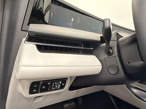 New 2026 Lincoln Nautilus Reserve image 33