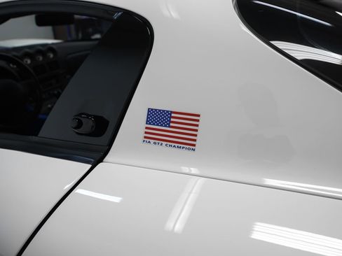 Used 1998 Dodge Viper GTS image 42